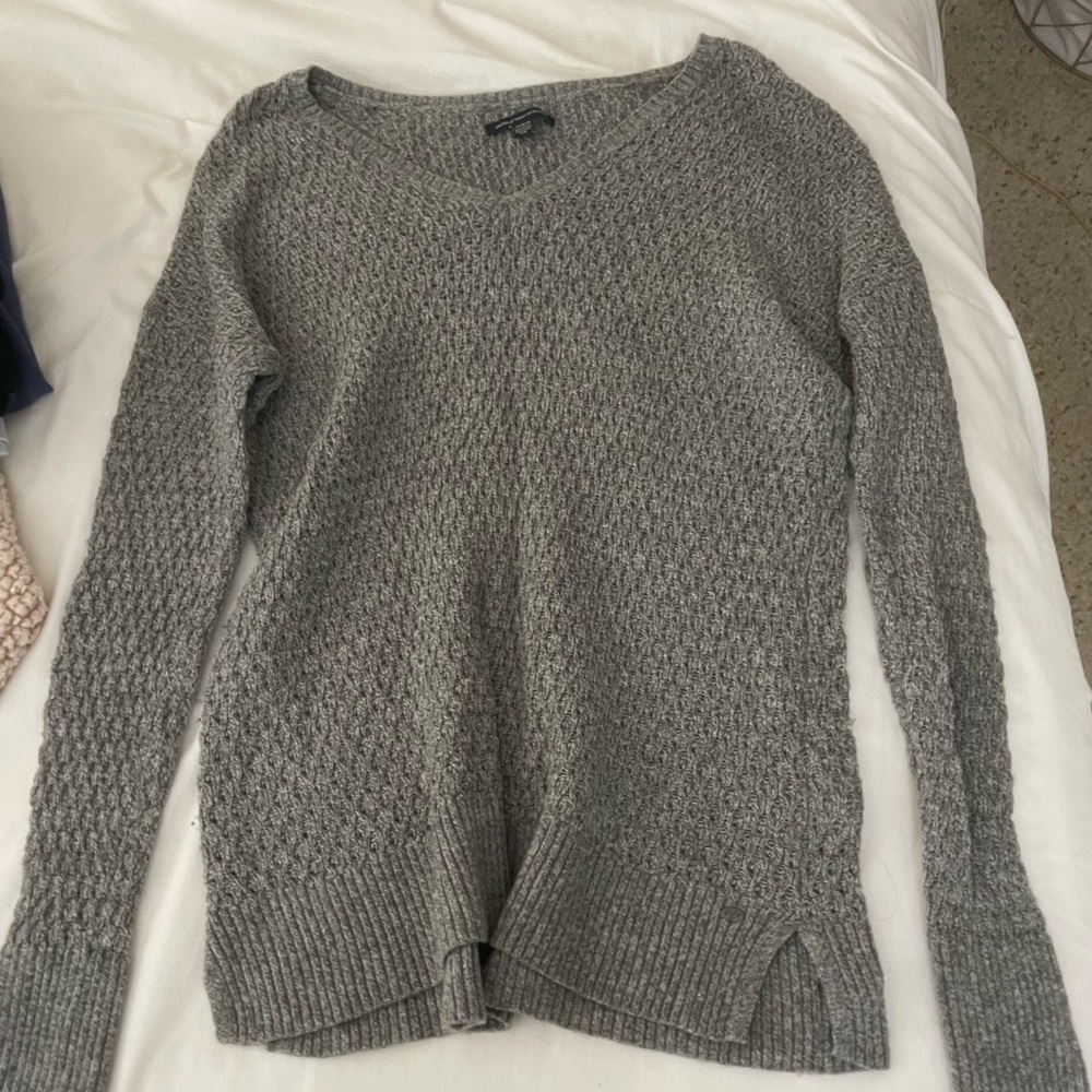 American Eagle knit sweater